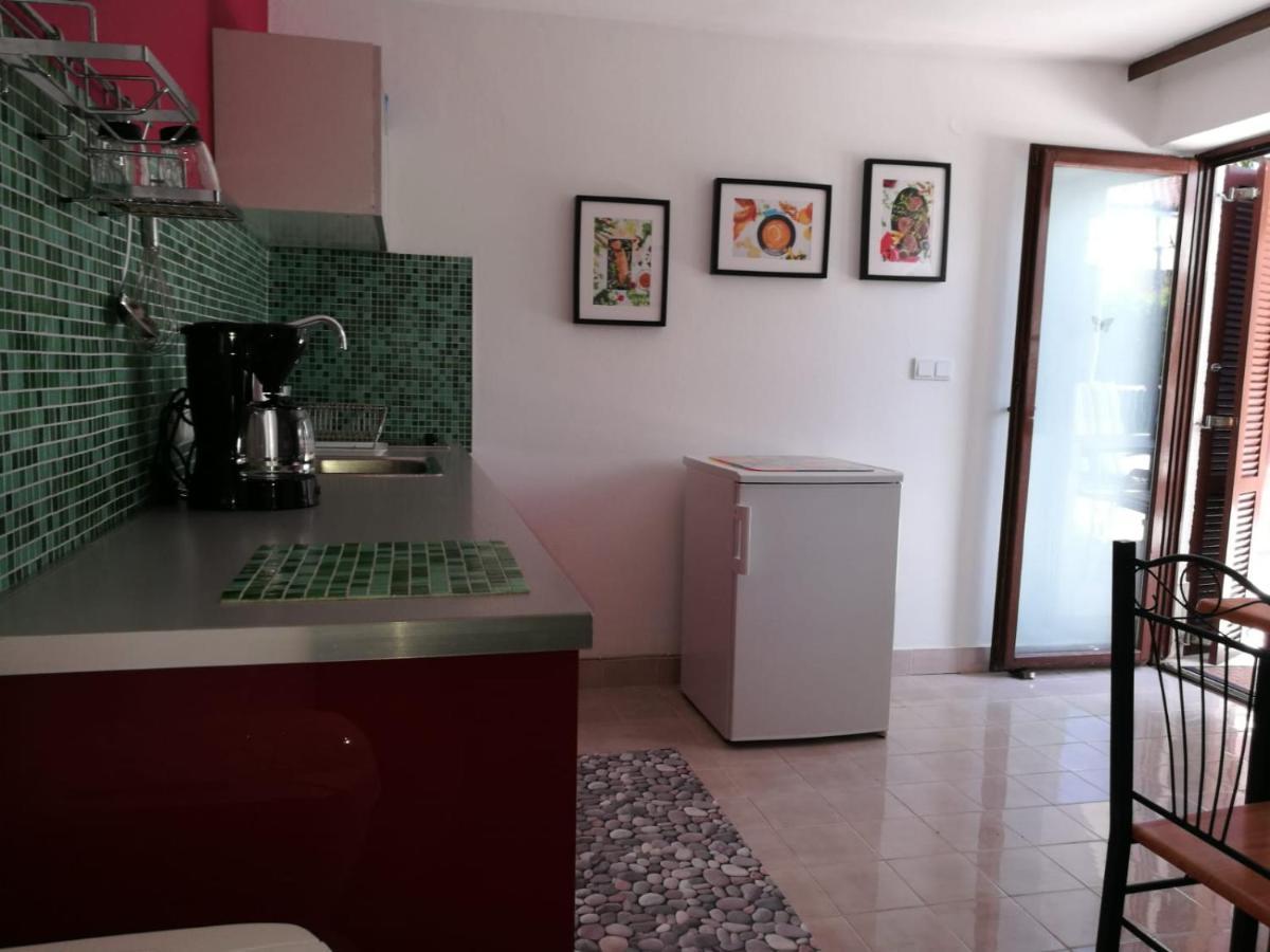 Ferienhaus Bozena Appartment 2 ヴルサル エクステリア 写真