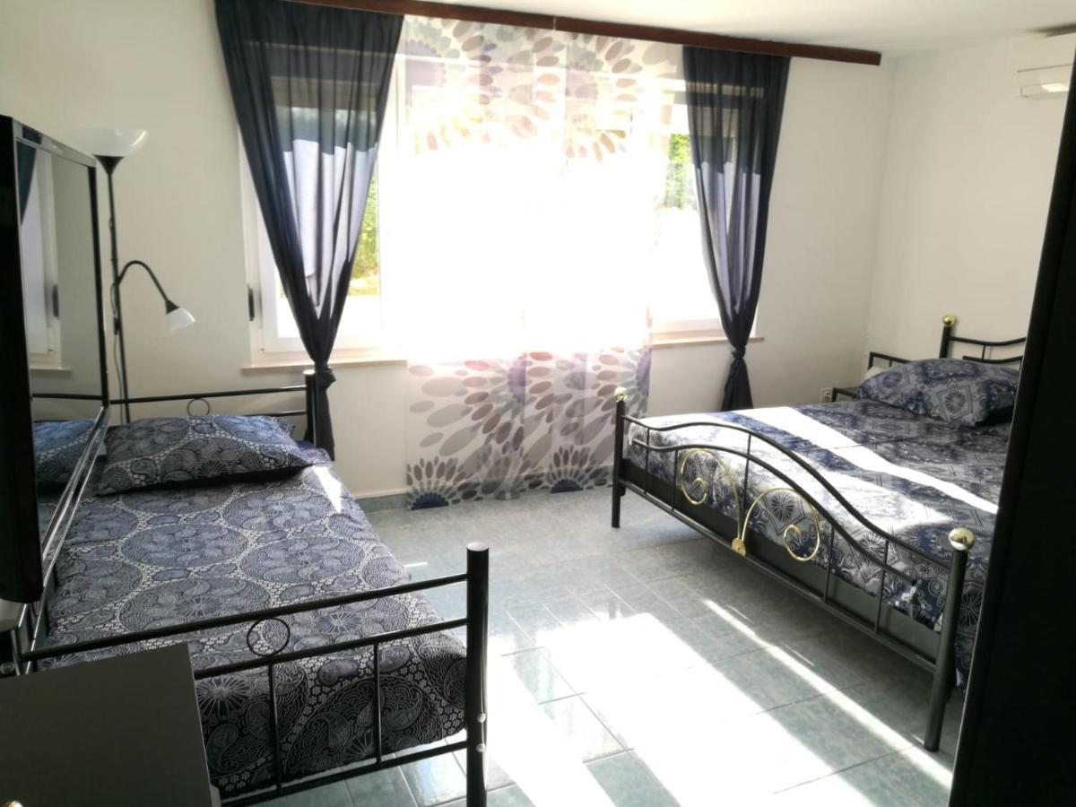 Ferienhaus Bozena Appartment 2 ヴルサル エクステリア 写真
